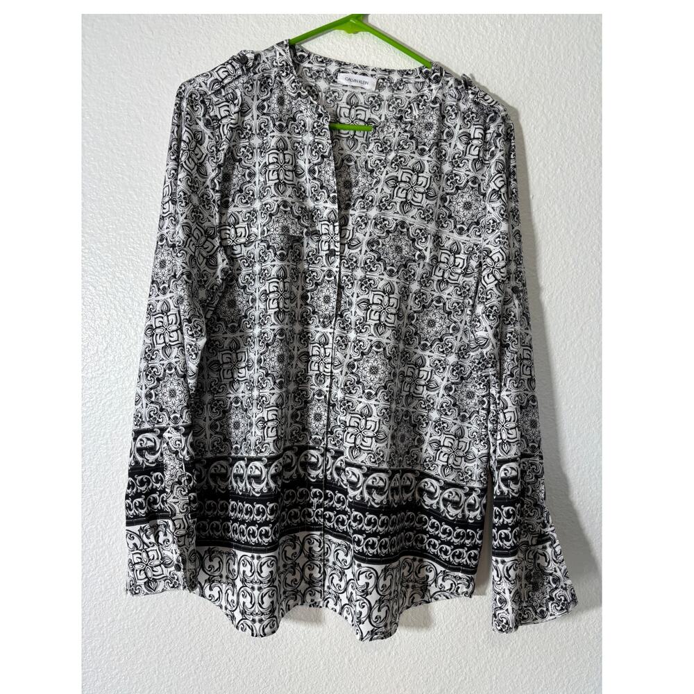 Calvin Klein Women's Button-Up Shirt Size M Damask Black White Long Sleeves